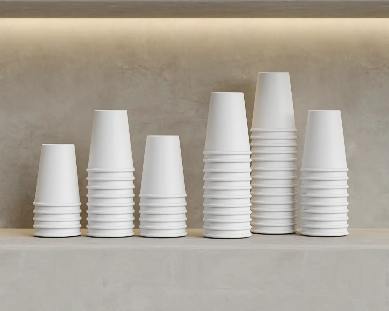 COPOS BRANCOS EMPILHADOS